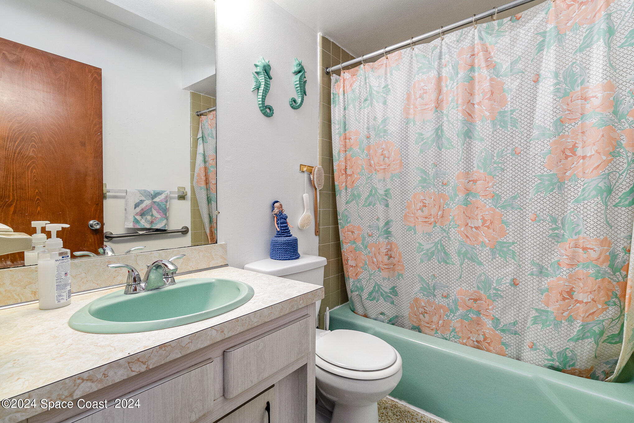 918 Darwin Lane Northeast Palm Bay, FL 32905 - Photo 11 of 24 017_i77a5989-edit