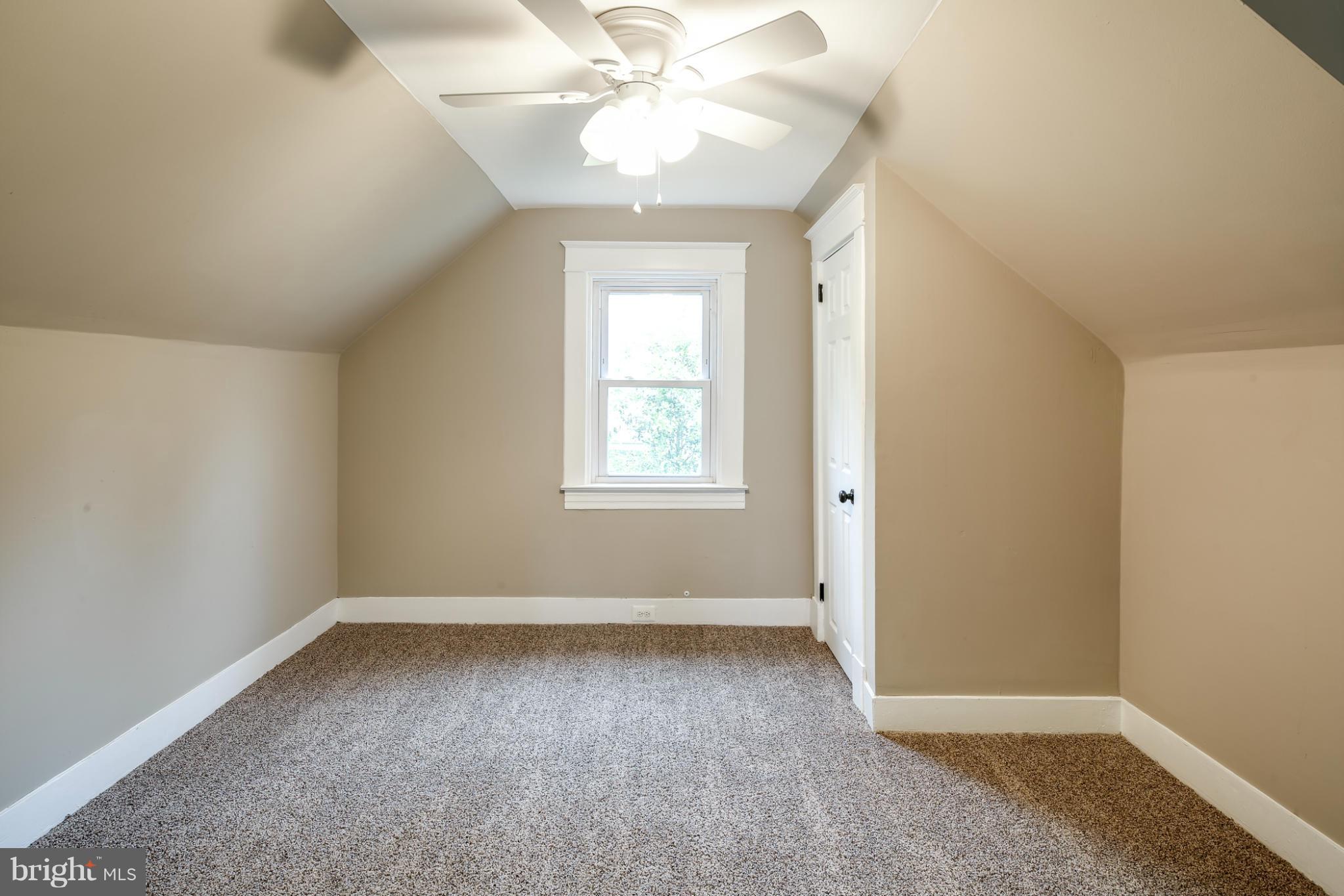 622 North Bend Road Baltimore, MD 21229 - Photo 18 of 30 Upper Level Bedroom