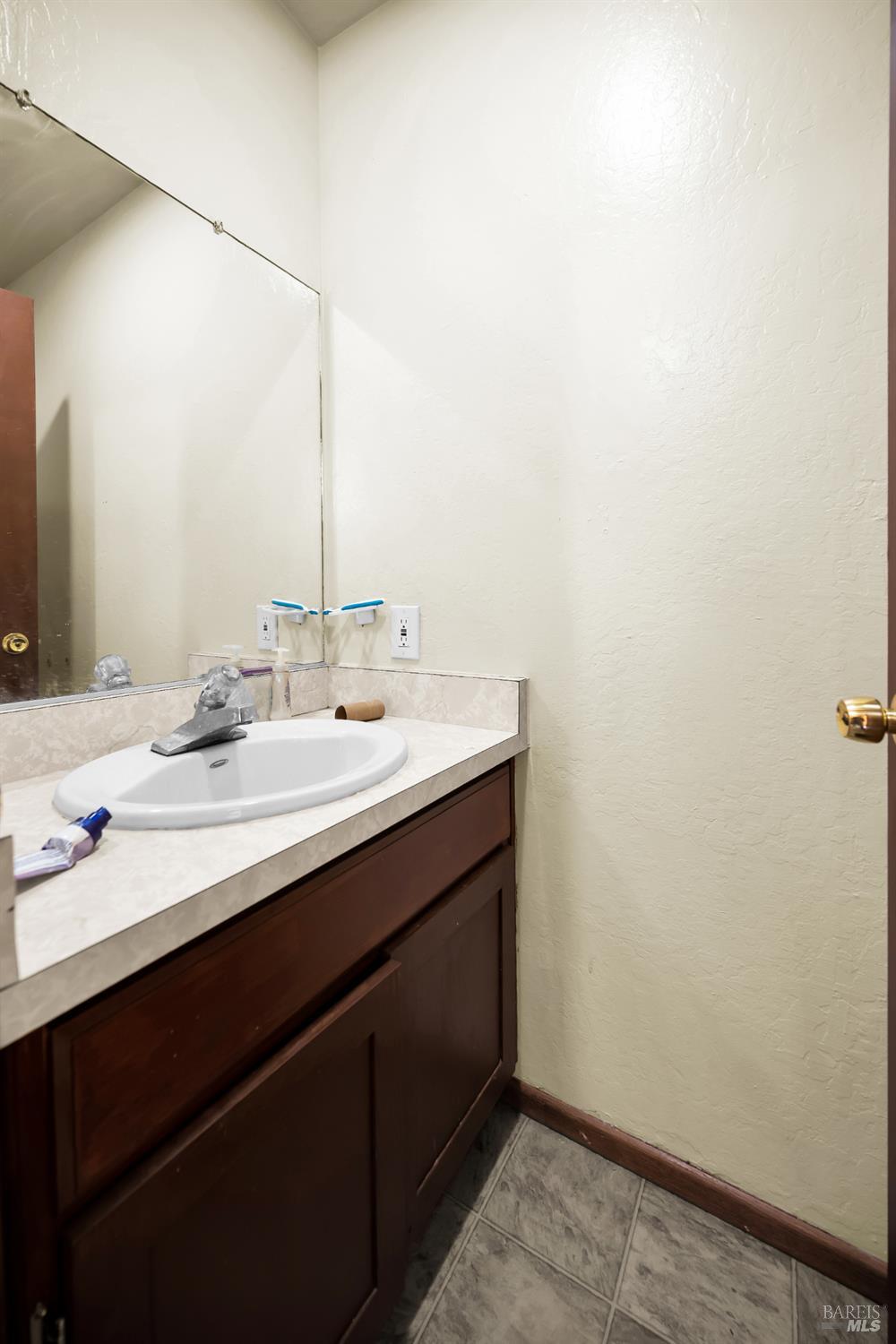 25248 Robinson Road Willits, CA 95490 - Photo 38 of 54 Gallery Image 38