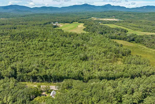 $325,000 | 2 Whittier Highway, Moultonborough, NH 03254