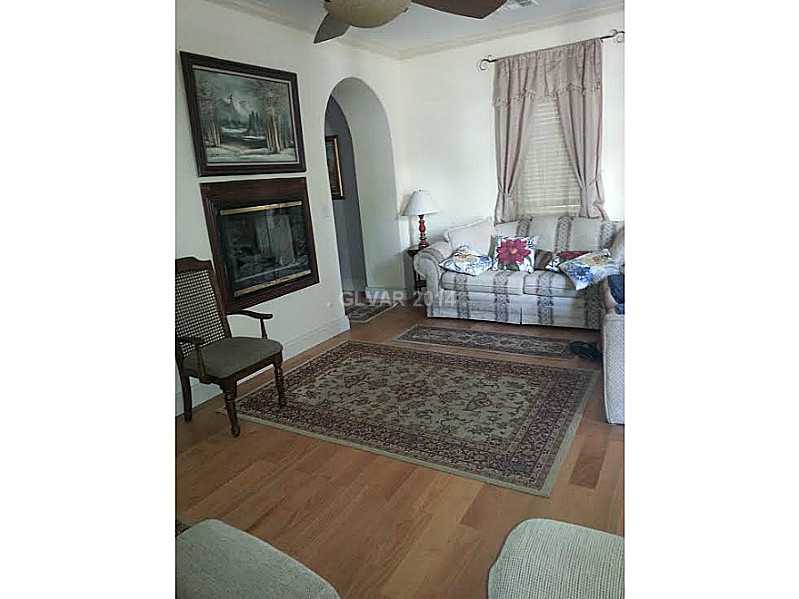 173 Main Street Caliente, NV 89008 - Photo 5 of 20 Property Photo. LIVING ROOM