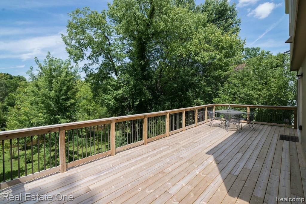 400 Brighton Lake Road Brighton, MI 48116 - Photo 8 of 35 Gallery Image 8