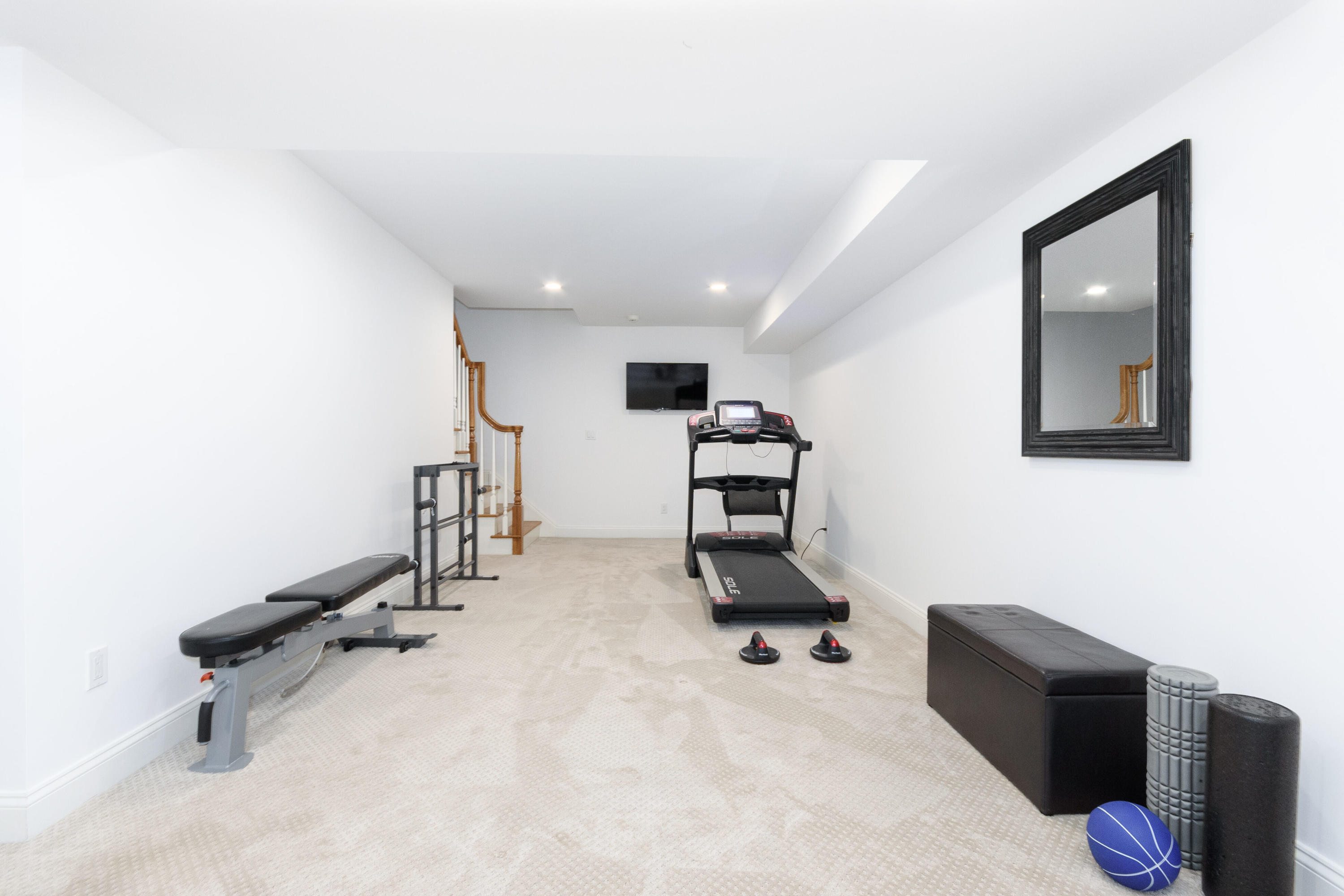 40 Holly Lane Darien, CT 06820 - Photo 43 of 56 40 Holly Ln Darien CT 06820-print-067-02