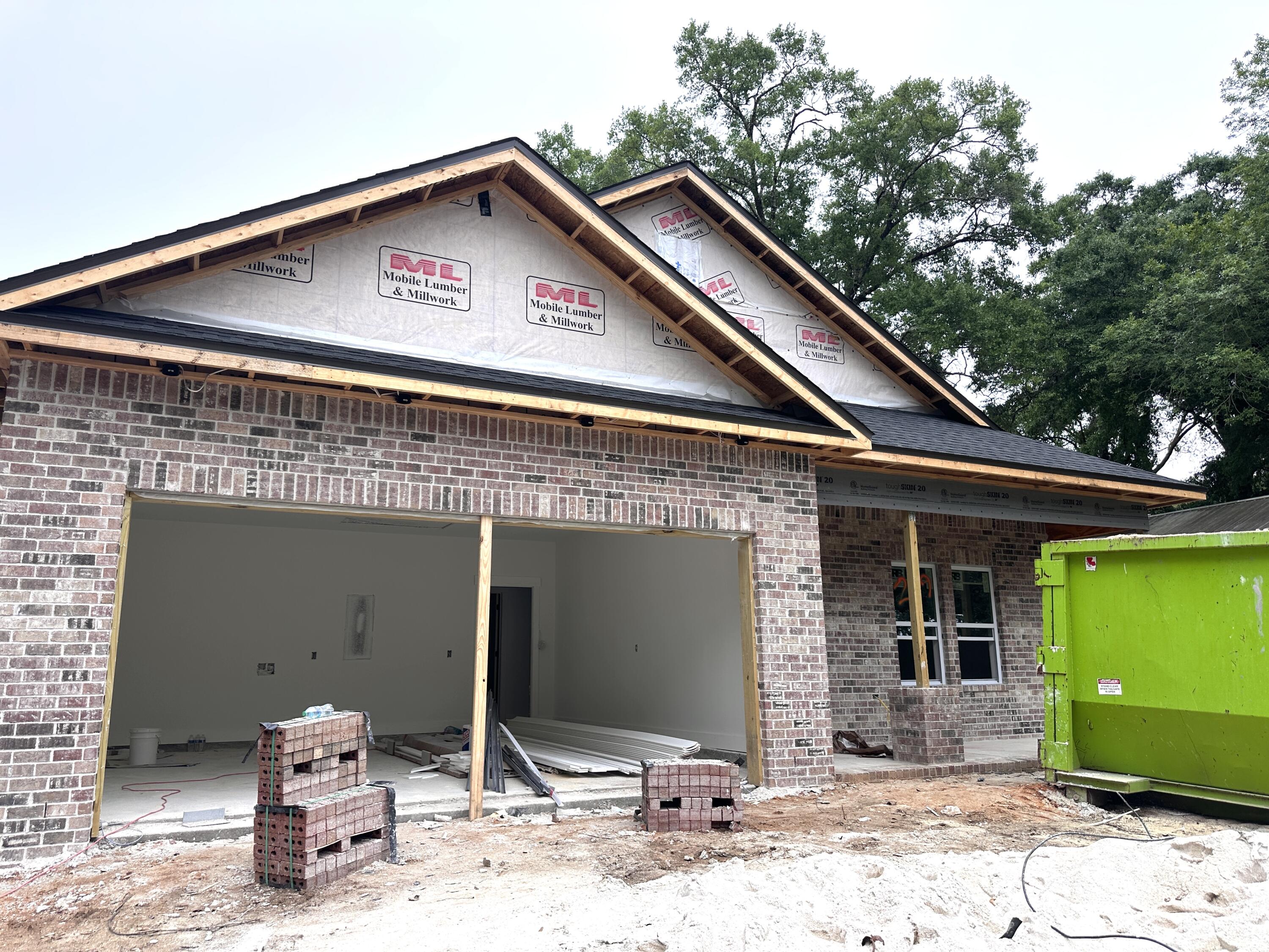 239 White Street Niceville, FL 32578 - Photo 2 of 15 IMG_9657