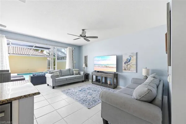 $3,200 | 6076 Islandwalk Boulevard, Naples, FL 34119