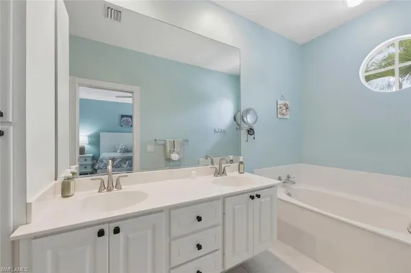 $3,200 | 6076 Islandwalk Boulevard, Naples, FL 34119