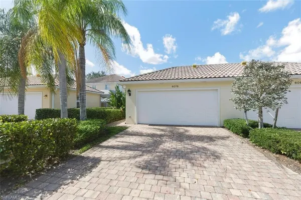 $3,200 | 6076 Islandwalk Boulevard, Naples, FL 34119