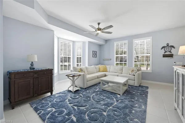 $3,200 | 6076 Islandwalk Boulevard, Naples, FL 34119