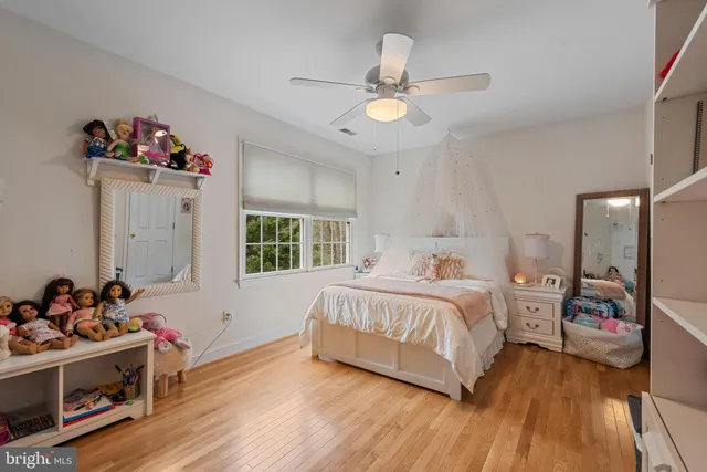 $1,300,000 | 301 Sturtons Lane, Pasadena, MD 21122