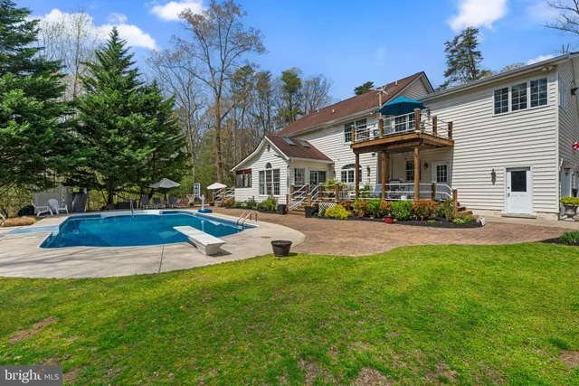 $1,300,000 | 301 Sturtons Lane, Pasadena, MD 21122