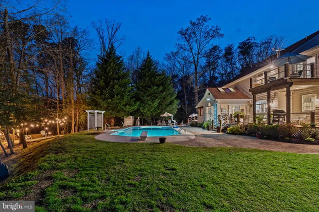 $1,300,000 | 301 Sturtons Lane, Pasadena, MD 21122