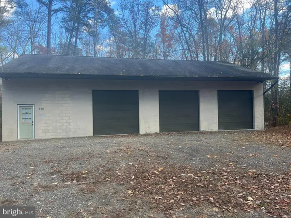 $1,250,000 | 301 Sturtons Lane, Pasadena, MD 21122