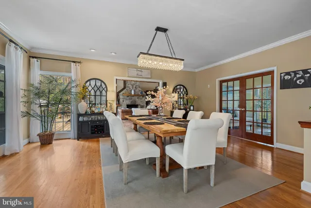 $1,300,000 | 301 Sturtons Lane, Pasadena, MD 21122