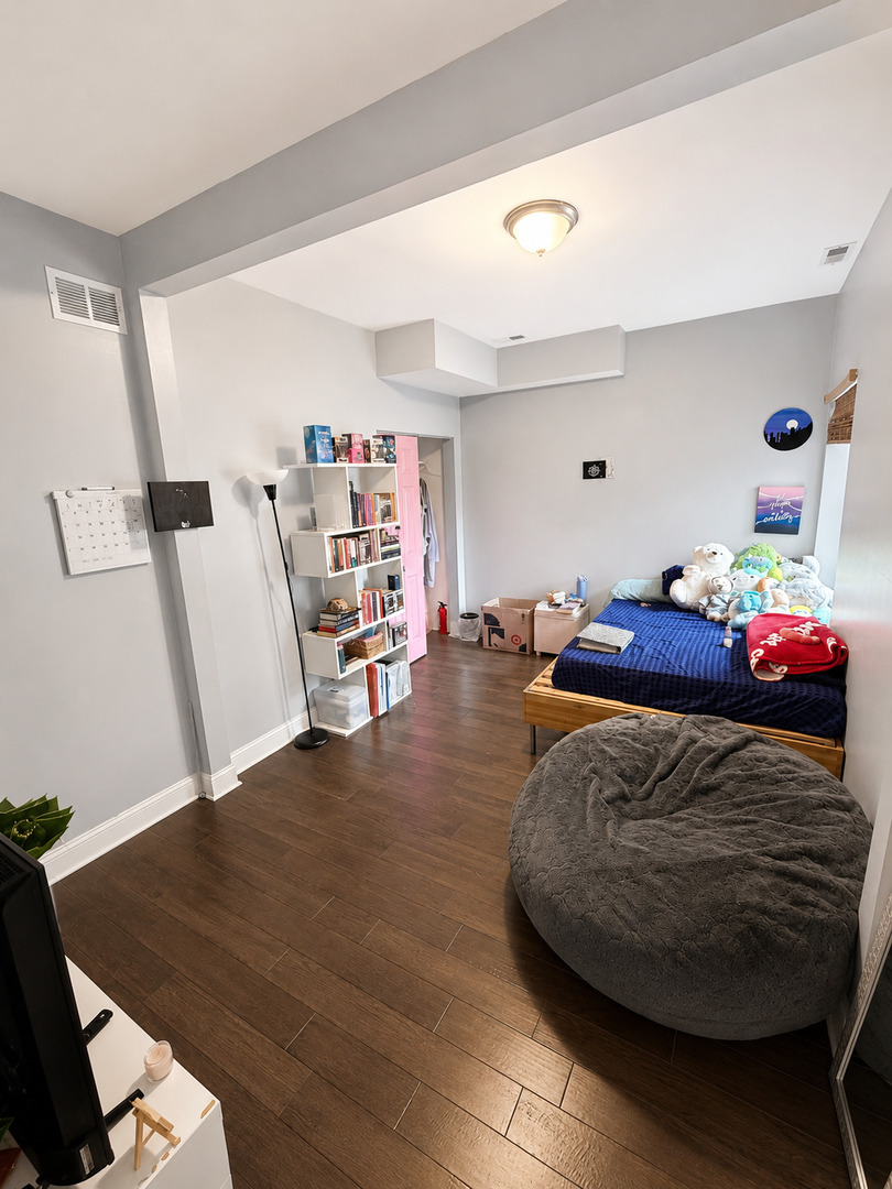 1506 East Marquette Road Chicago, IL 60637 - Photo 12 of 17 Gallery Image 12