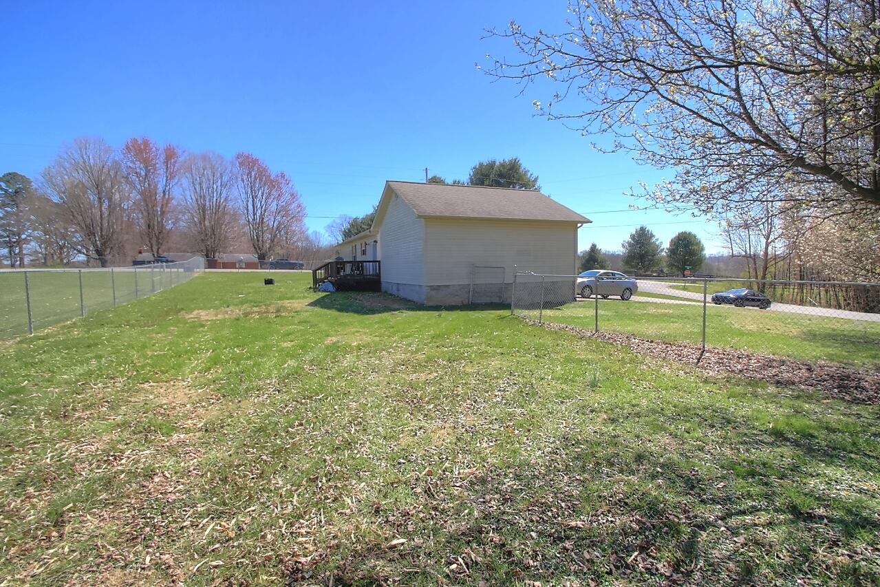 1910 Laurel River Road London, KY 40744 - Photo 16 of 16 33