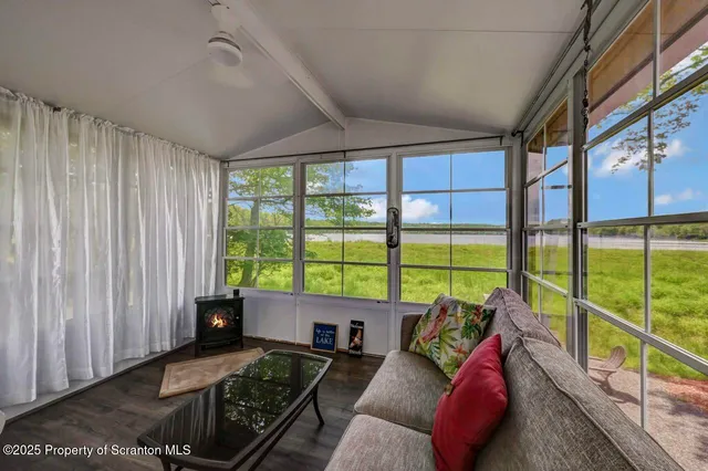 $189,000 | Wl752 Wl752 Lake View, Gouldsboro, PA 18424