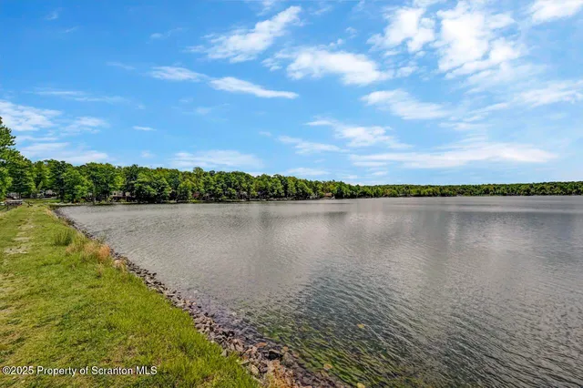 $189,000 | Wl752 Wl752 Lake View, Gouldsboro, PA 18424