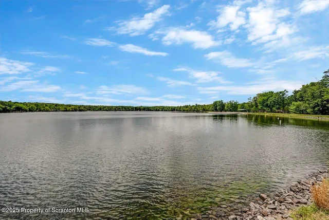 $189,000 | Wl752 Wl752 Lake View, Gouldsboro, PA 18424