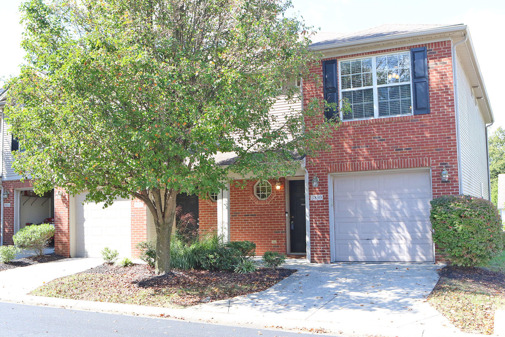 3830 Pine Ridge Way Lexington, KY 40514 - Photo 2 of 35 2
