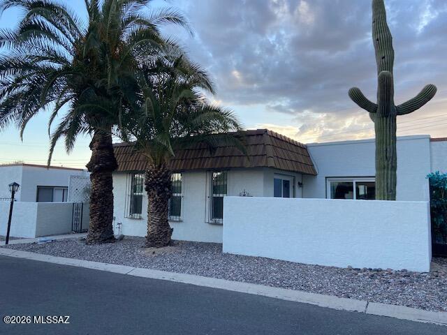 600 East River Road, Unit C Tucson, AZ 85704 - Photo 1 of 11 front