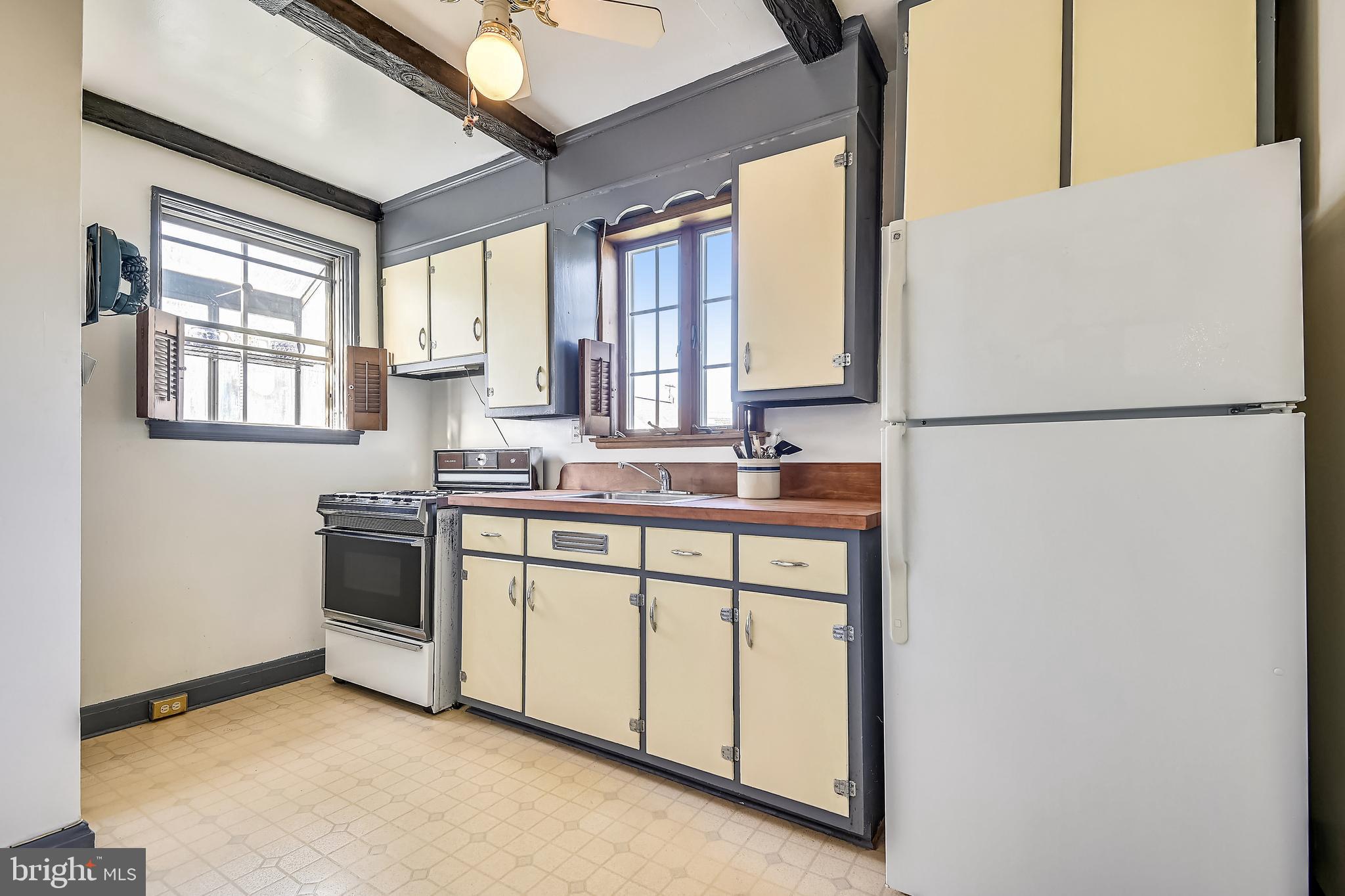 2509 Wendover Road Baltimore, MD 21234 - Photo 13 of 39
