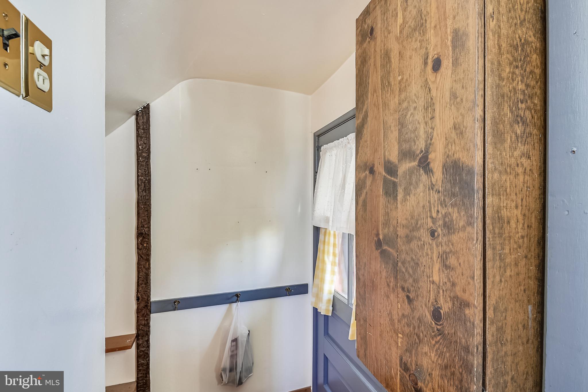 2509 Wendover Road Baltimore, MD 21234 - Photo 19 of 39