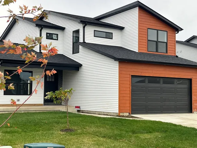 $430,000 | 752 Kristin Drive, Normal, IL 61761