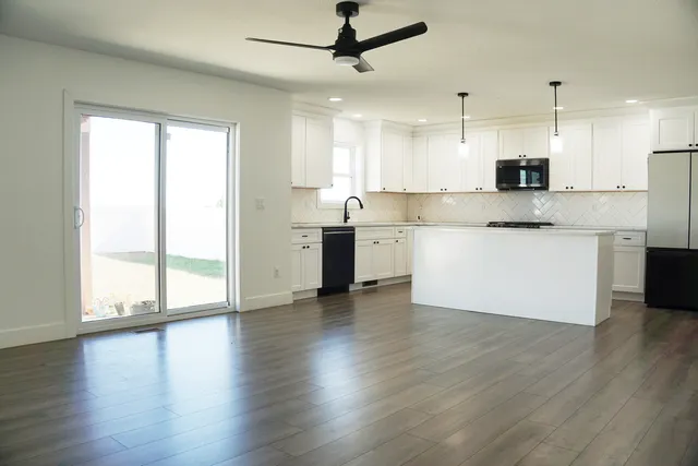 $430,000 | 752 Kristin Drive, Normal, IL 61761