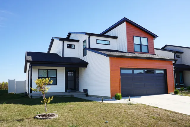 $430,000 | 752 Kristin Drive, Normal, IL 61761