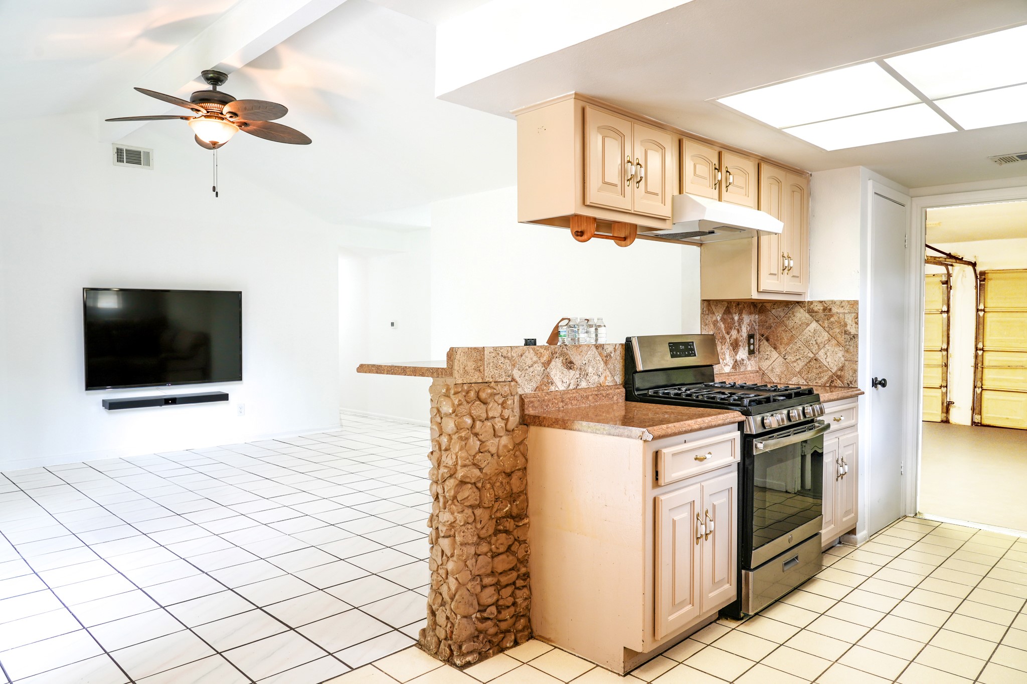 11819 South Ridgewood Circle Houston, TX 77071 - Photo 14 of 31