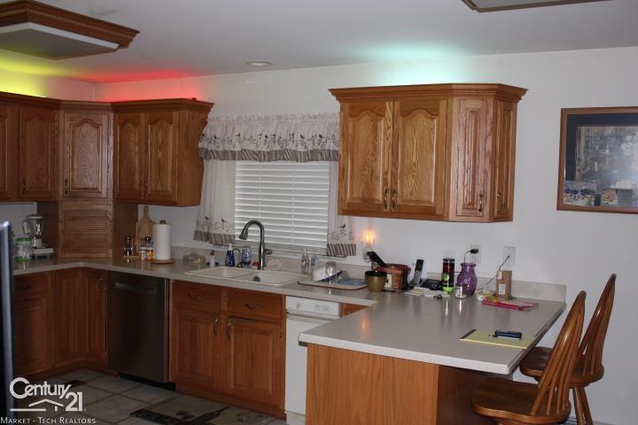 46075 Heydenreich Road Macomb, MI 48044 - Photo 22 of 24 Gallery Image 22