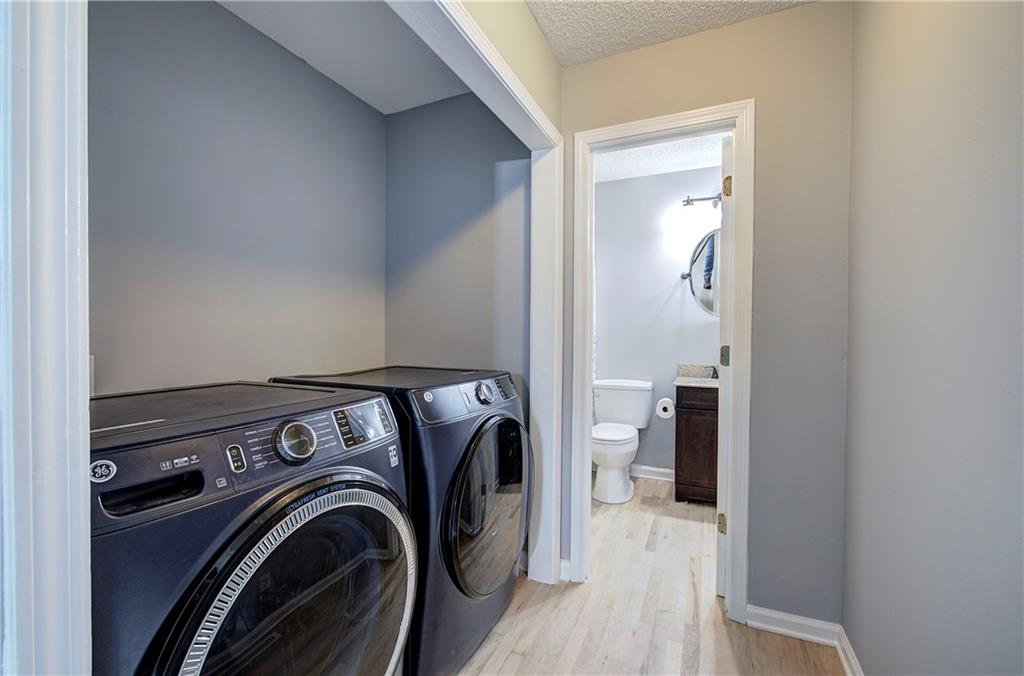 16 High Point Drive Southwest Cartersville, GA 30120 - Photo 21 of 44 a view of utility room with washer and dryer