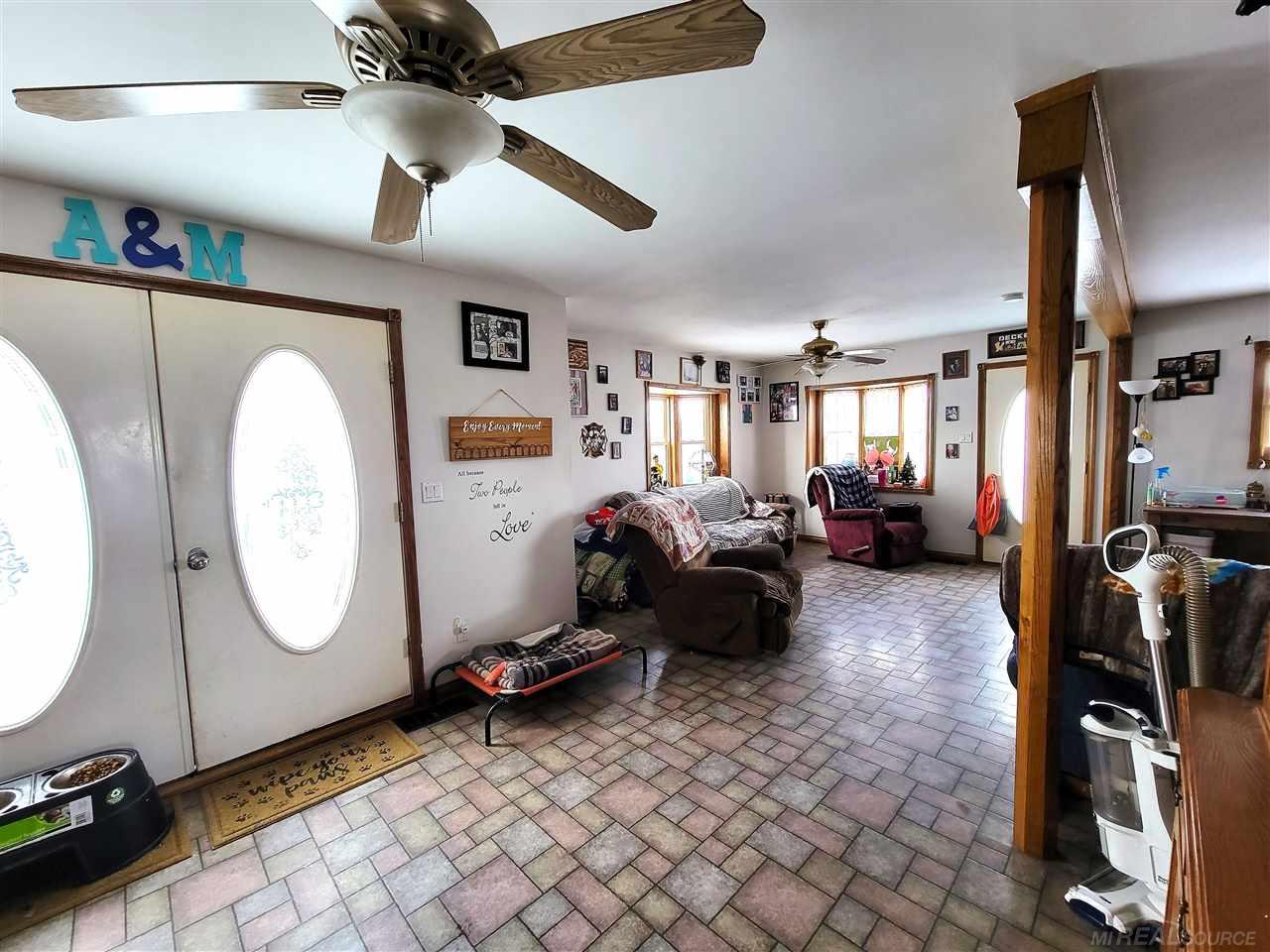 1455 Argyle Road Snover, MI 48472 - Photo 4 of 17 50084647-3.JPG