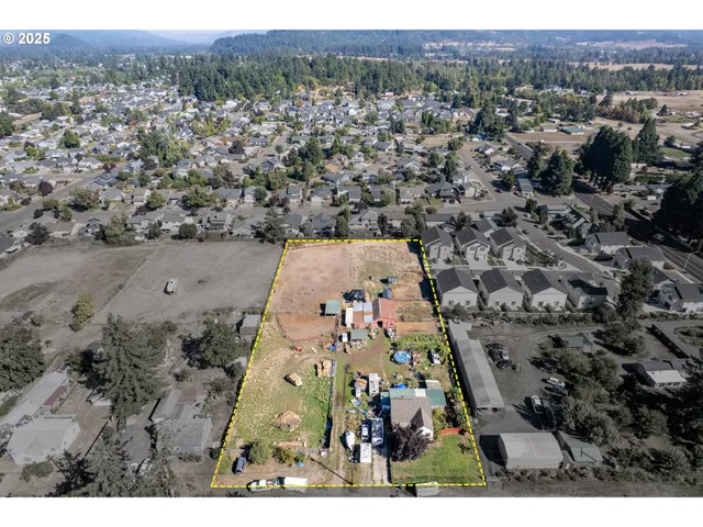 an aerial view of multiple house