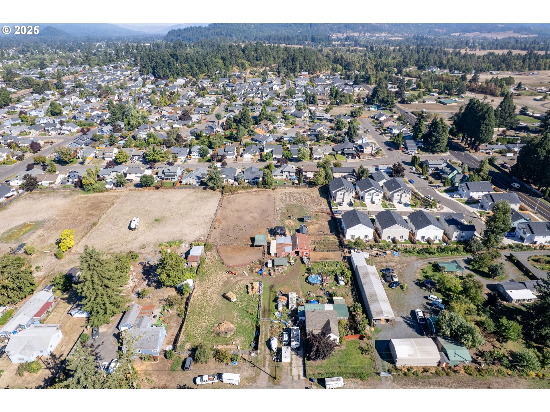 945 South 43rd Street Springfield, OR 97478 - Photo 10 of 15 an aerial view of a city