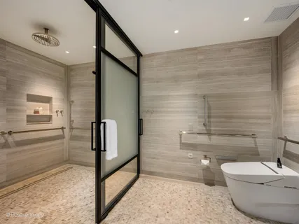 $5,500,000 | 180 East Pearson Street, Unit 37043705, Chicago, IL 60611