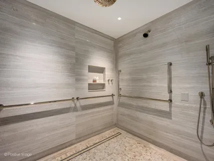 $5,500,000 | 180 East Pearson Street, Unit 37043705, Chicago, IL 60611