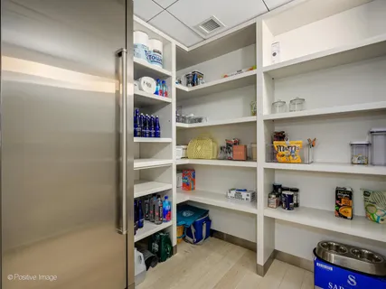 $5,500,000 | 180 East Pearson Street, Unit 37043705, Chicago, IL 60611