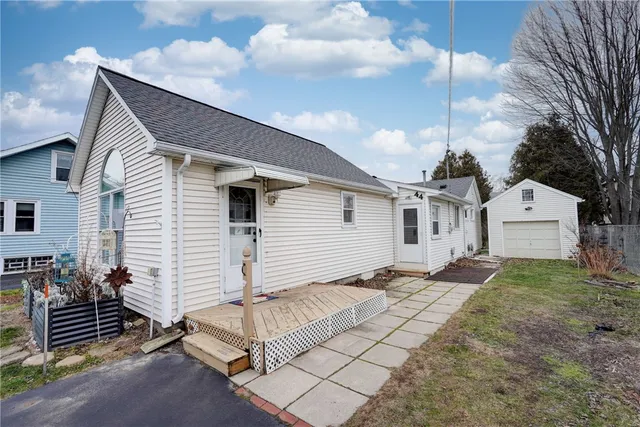 $174,900 | 44 Ford Avenue, Gates, NY 14606