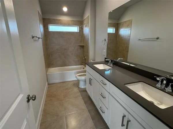 $2,550 | 1204 Sydney Lane, Seagoville, TX 75159