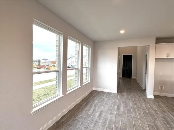 $2,550 | 1204 Sydney Lane, Seagoville, TX 75159