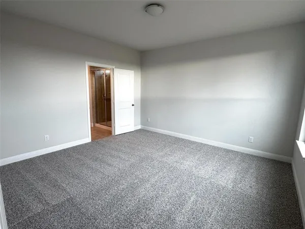 $2,550 | 1204 Sydney Lane, Seagoville, TX 75159