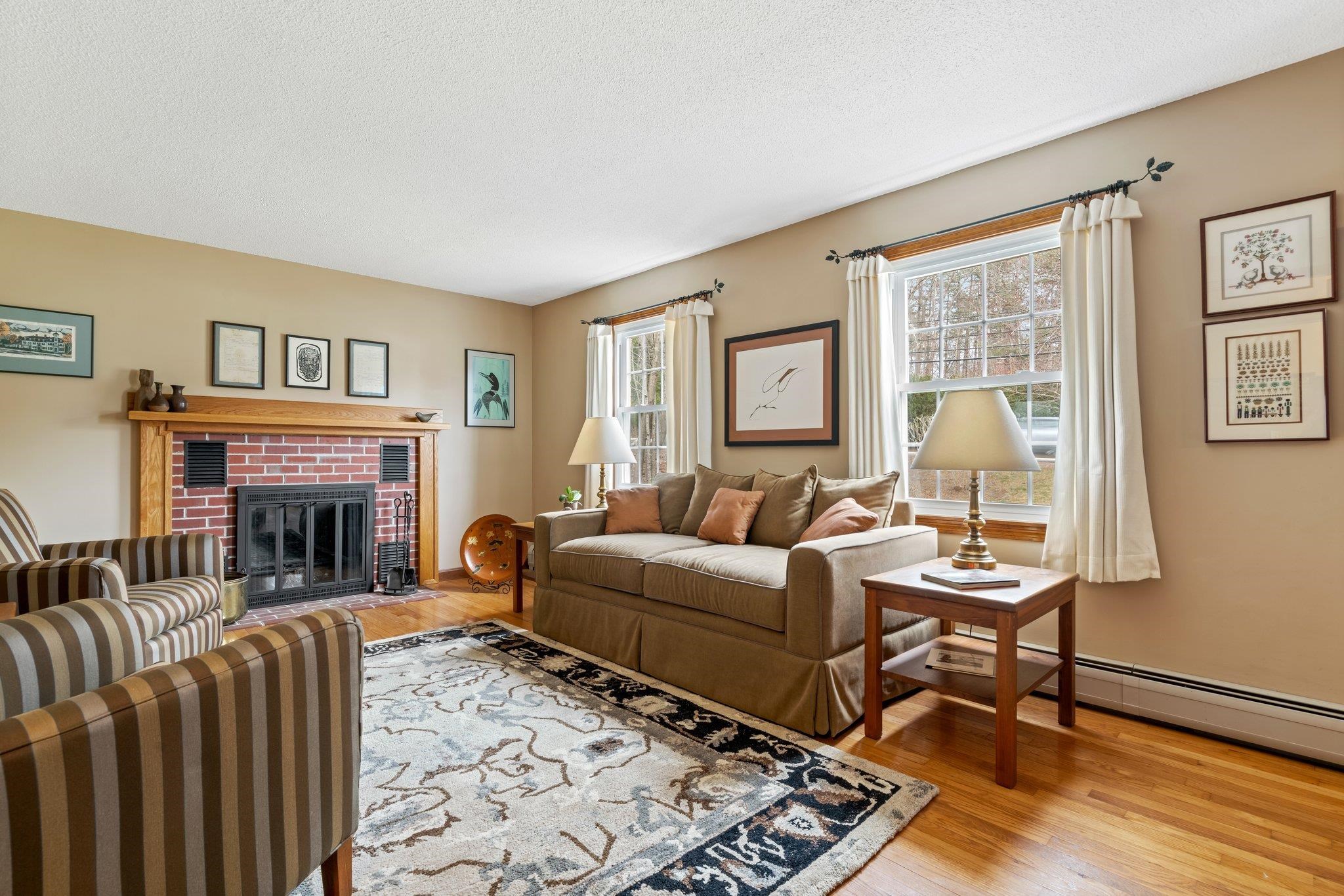 137 Mountain Road Concord, NH 03301 - Photo 5 of 39