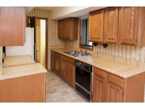 2256 Dave Buck Road Johnson City, TN 37601 - Photo 18 of 23 Second Kitchen