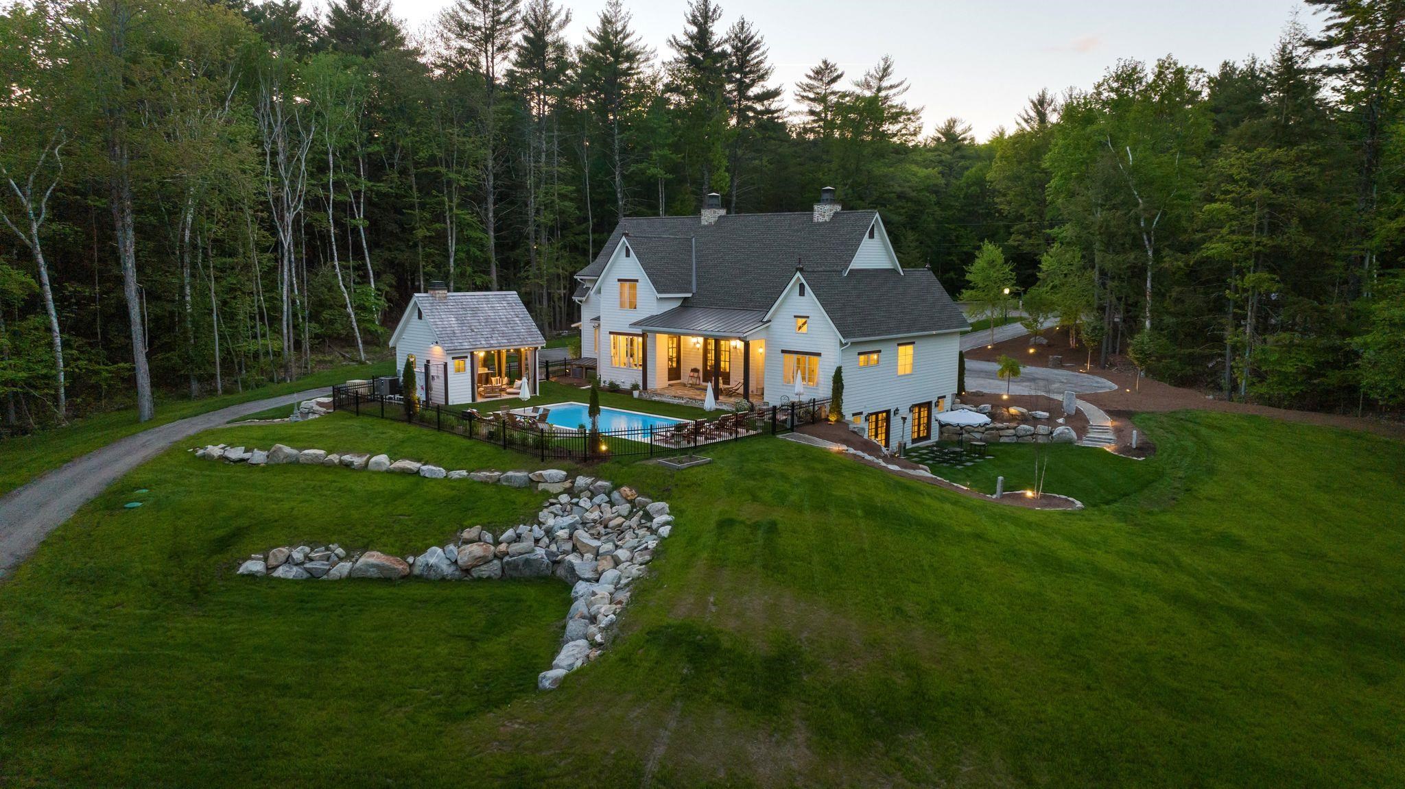 31 Lake Country Road Meredith, NH 03253 - Photo 2 of 40