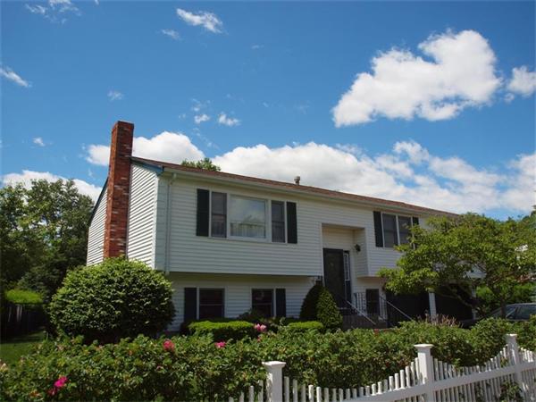 99 Selwyn Road Randolph, MA 02368 - Photo 1 of 29 Gallery Image 1