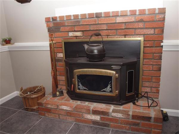 99 Selwyn Road Randolph, MA 02368 - Photo 14 of 29 Gallery Image 14