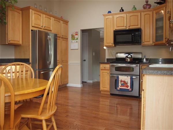 99 Selwyn Road Randolph, MA 02368 - Photo 3 of 29 Gallery Image 3