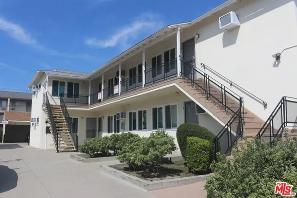 $2,299 | 183 West Elmwood Avenue, Unit D, Burbank, CA 91502