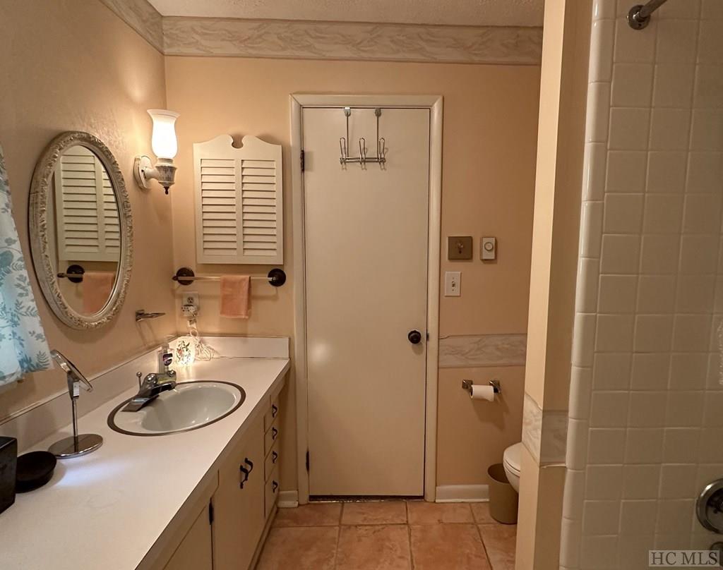 75 Holly Ridge, Unit 1A Sapphire, NC 28774 - Photo 14 of 16 Gallery Image 14